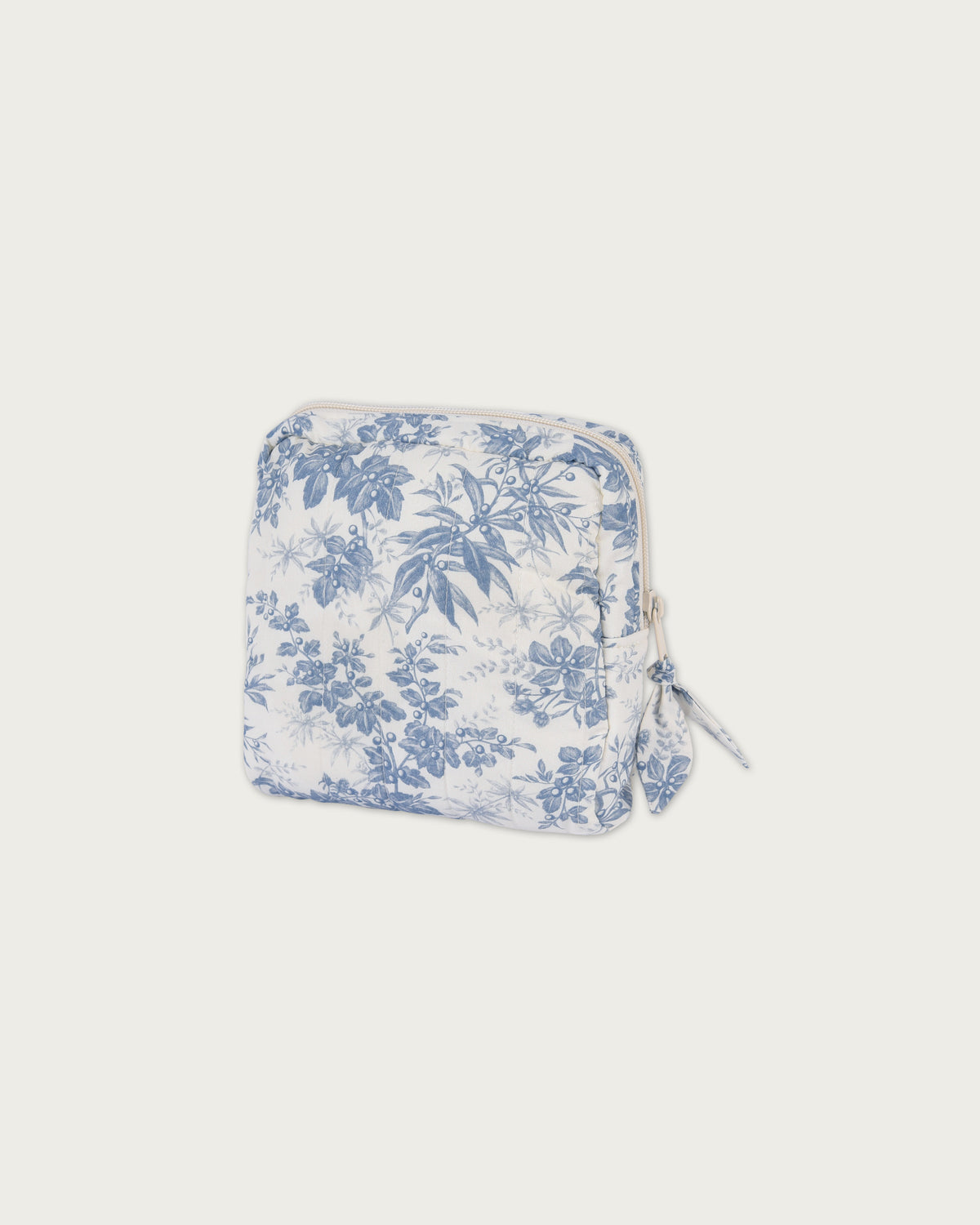 Essential Pouch in Huckleberry Navy