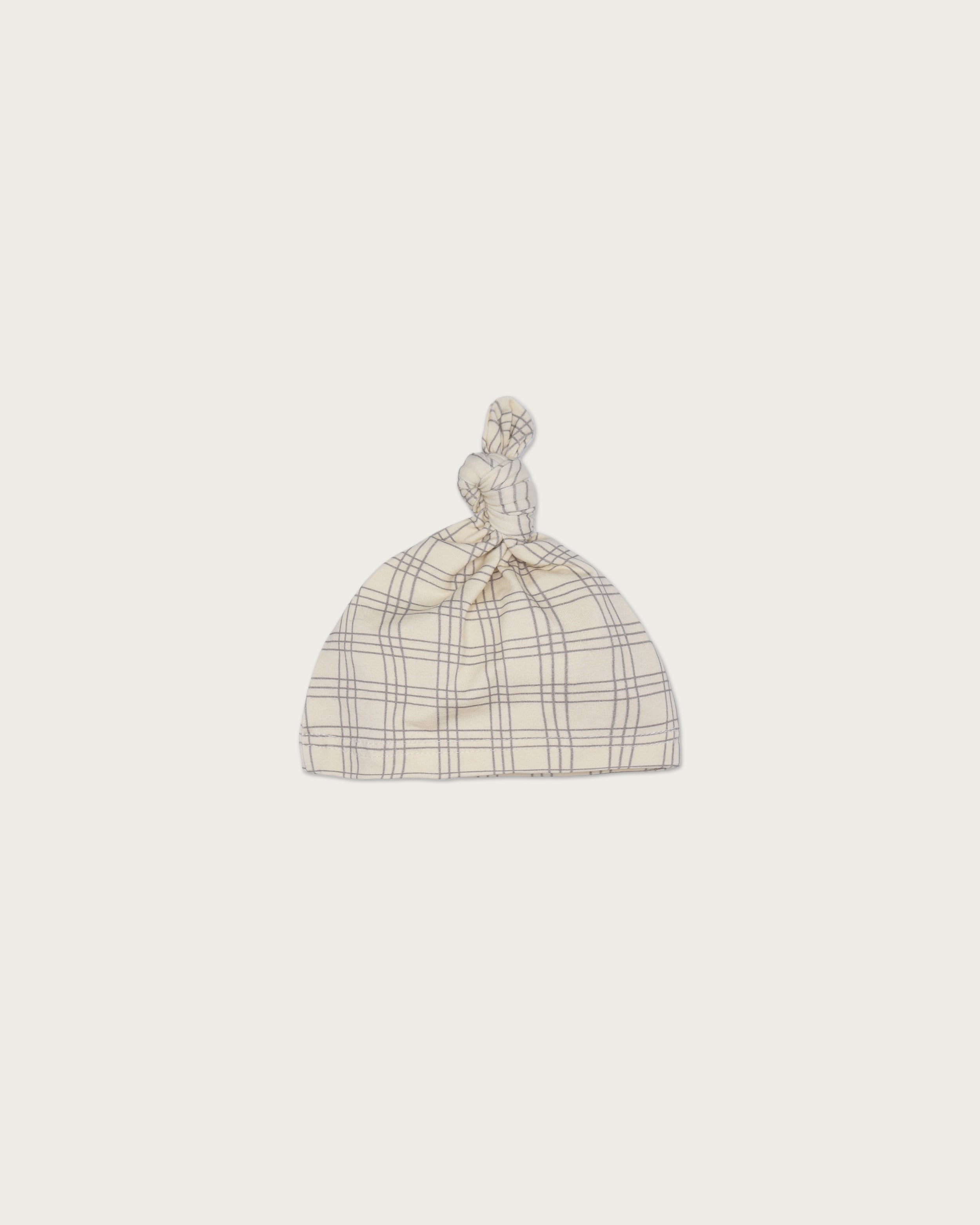 Baby’s Beanie in Gray Plaid