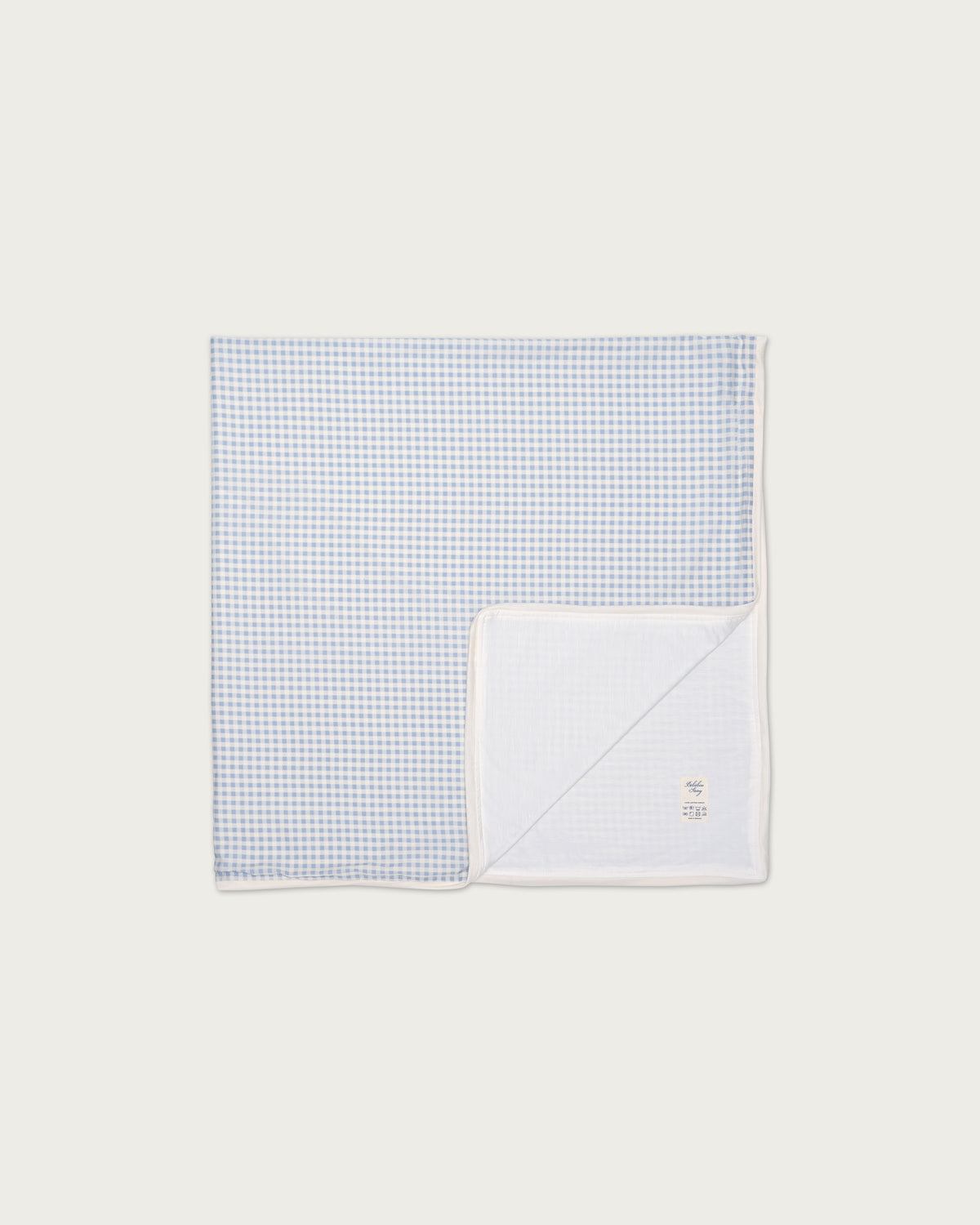 Throw Blanket in Cloud Gingham
