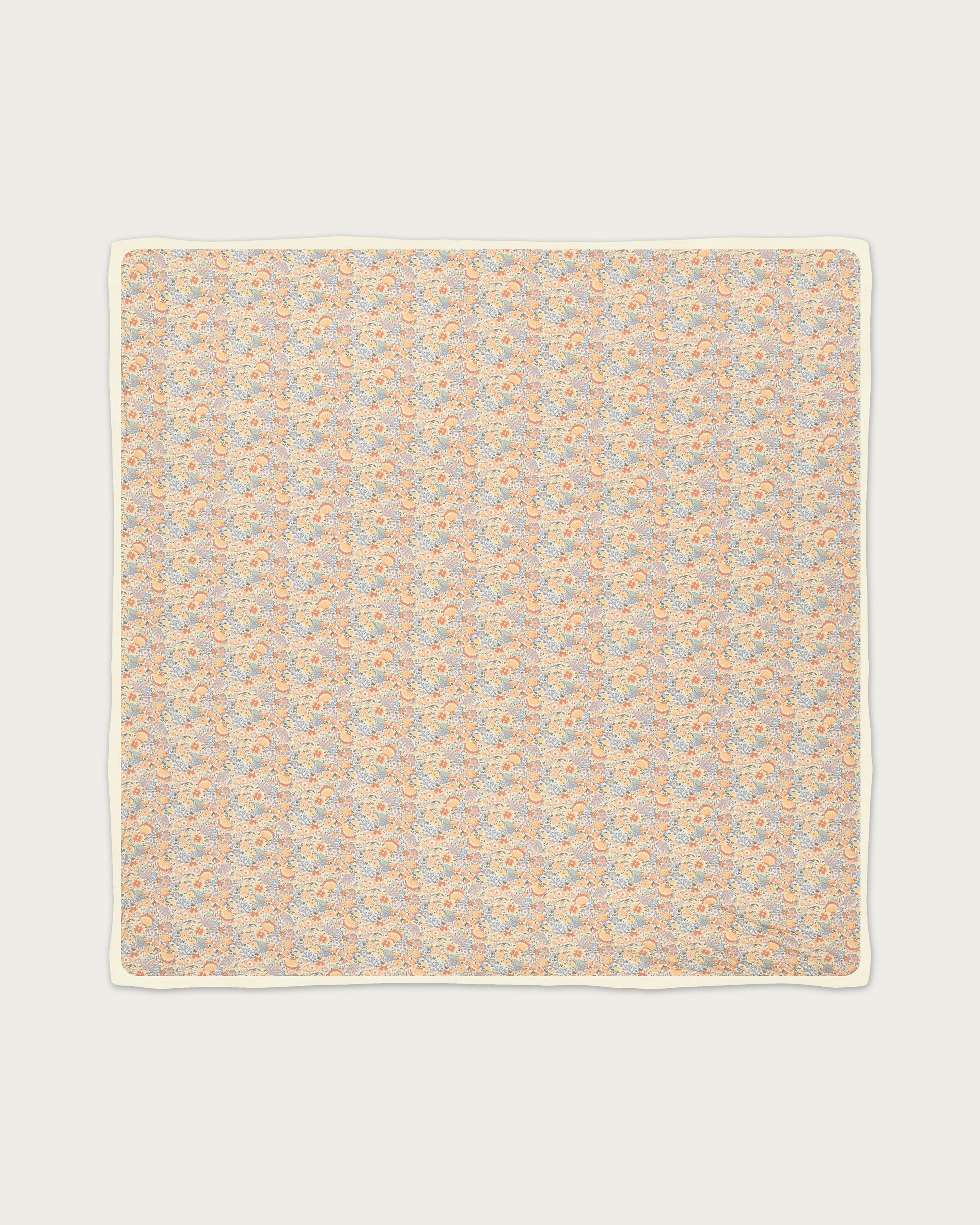 Throw Blanket in Coralino