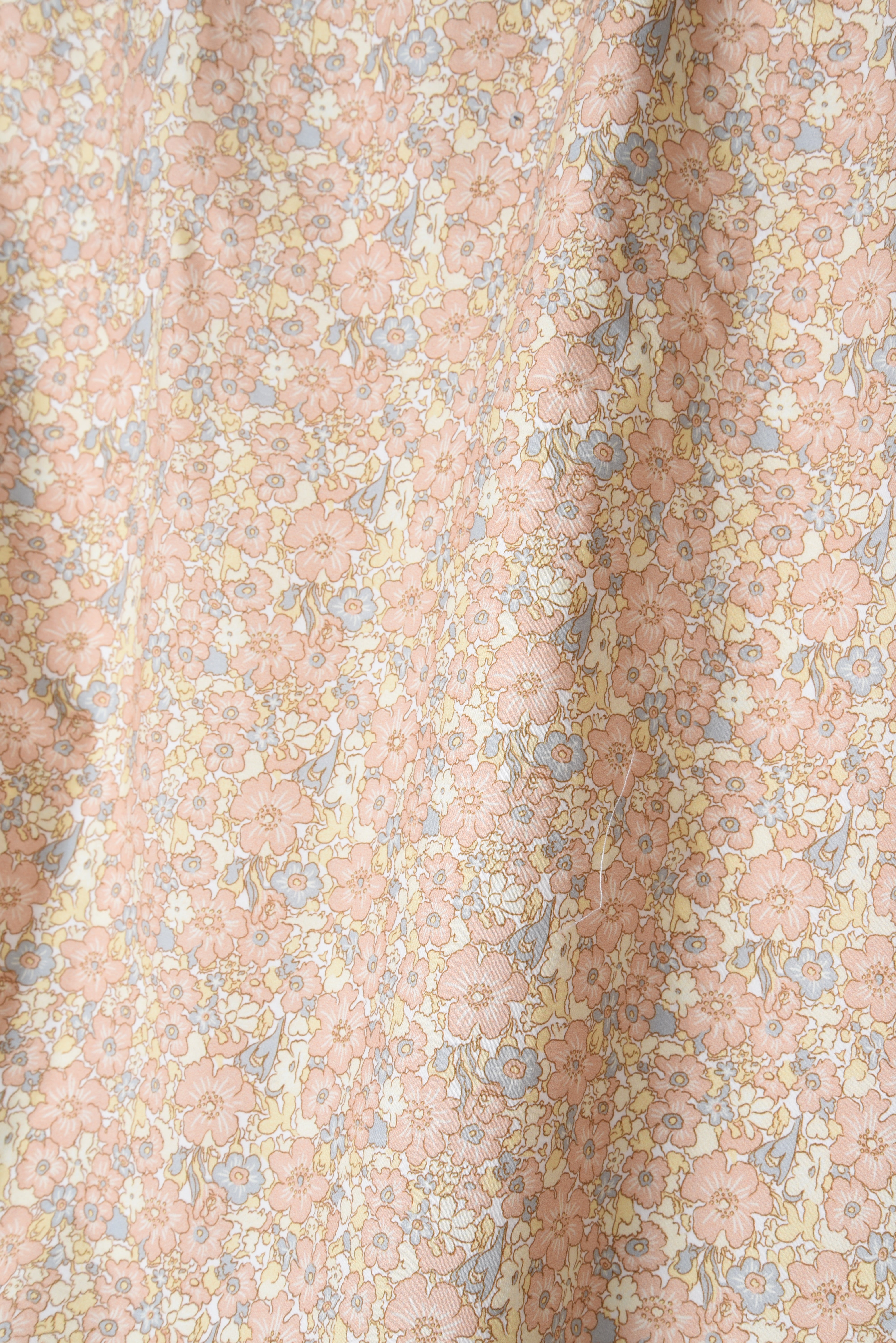 Throw Blanket in Rosy