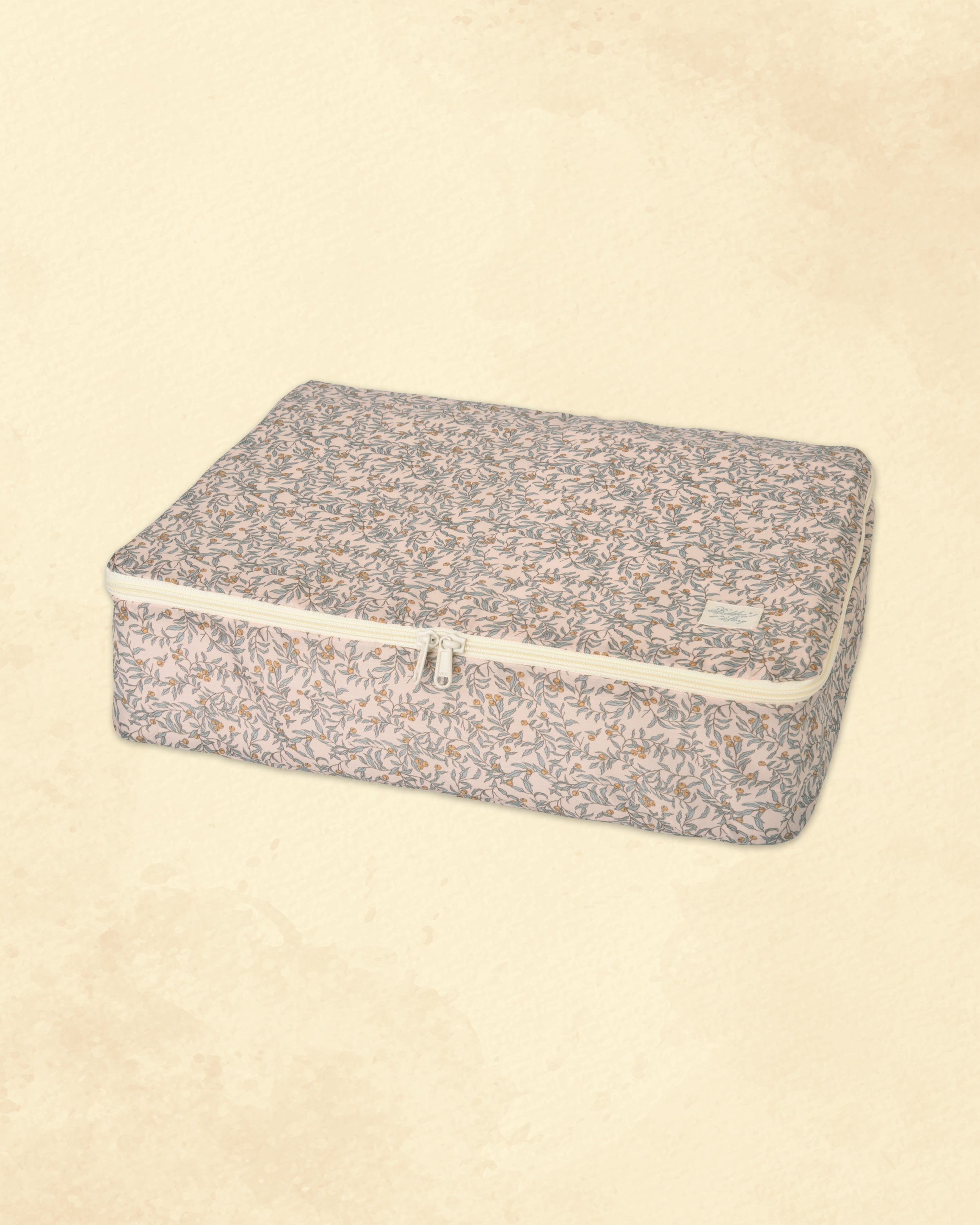 Packing Cube in Silverbells