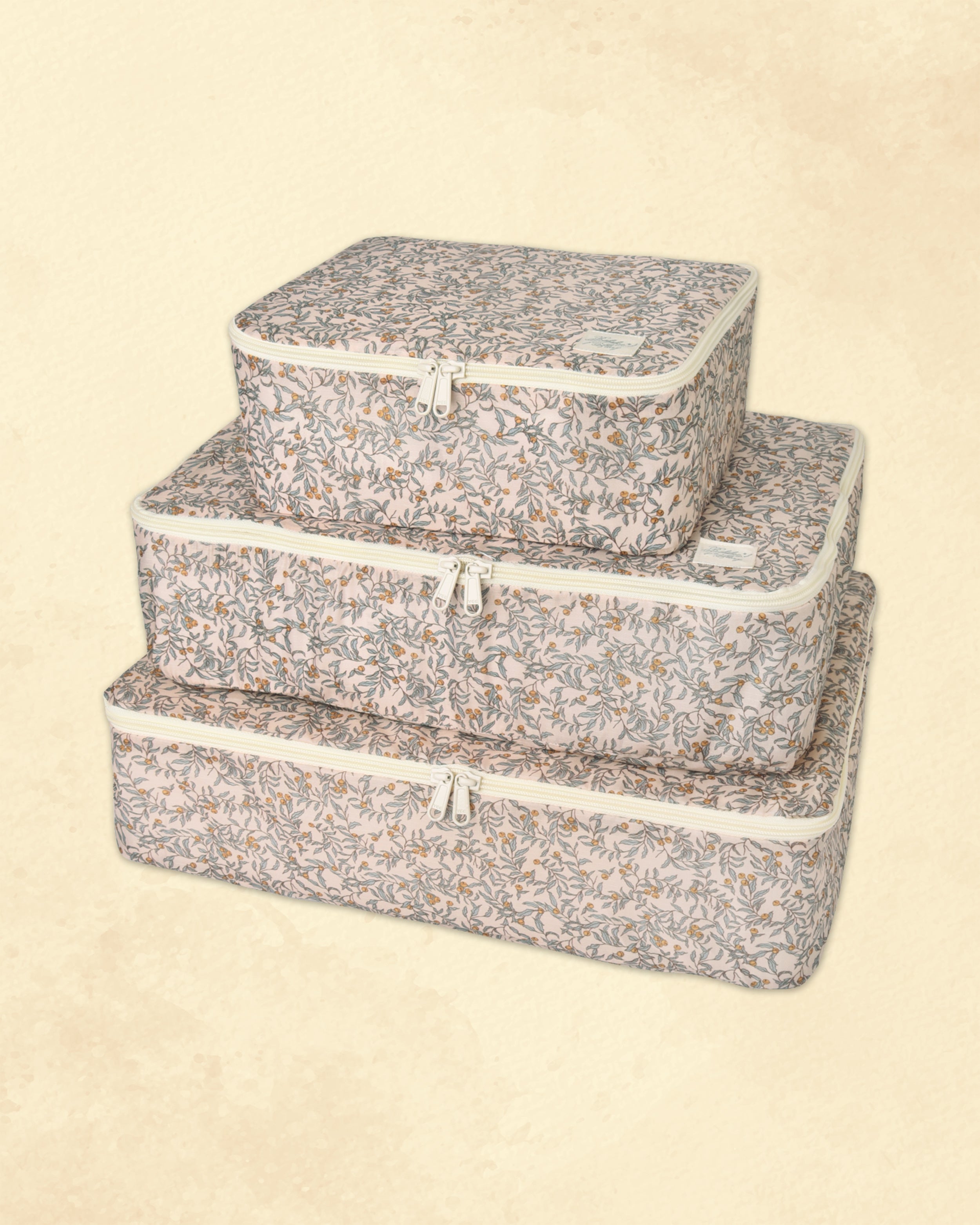 Packing Cube in Silverbells