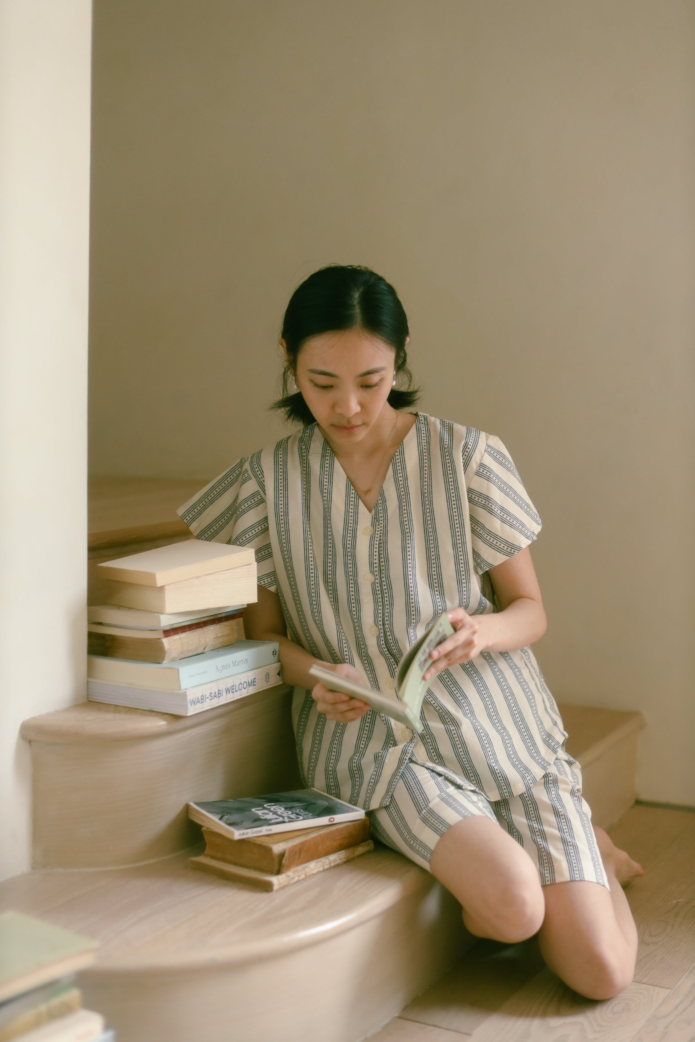 Woman's Margot Top in Rainbow's End