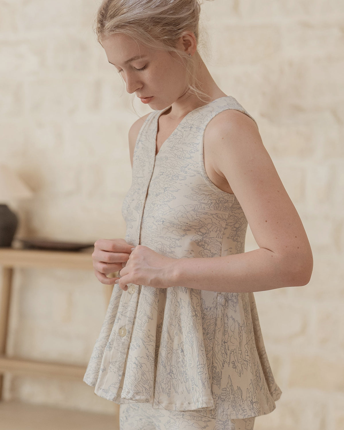 Woman's Olivia Top in Everflow