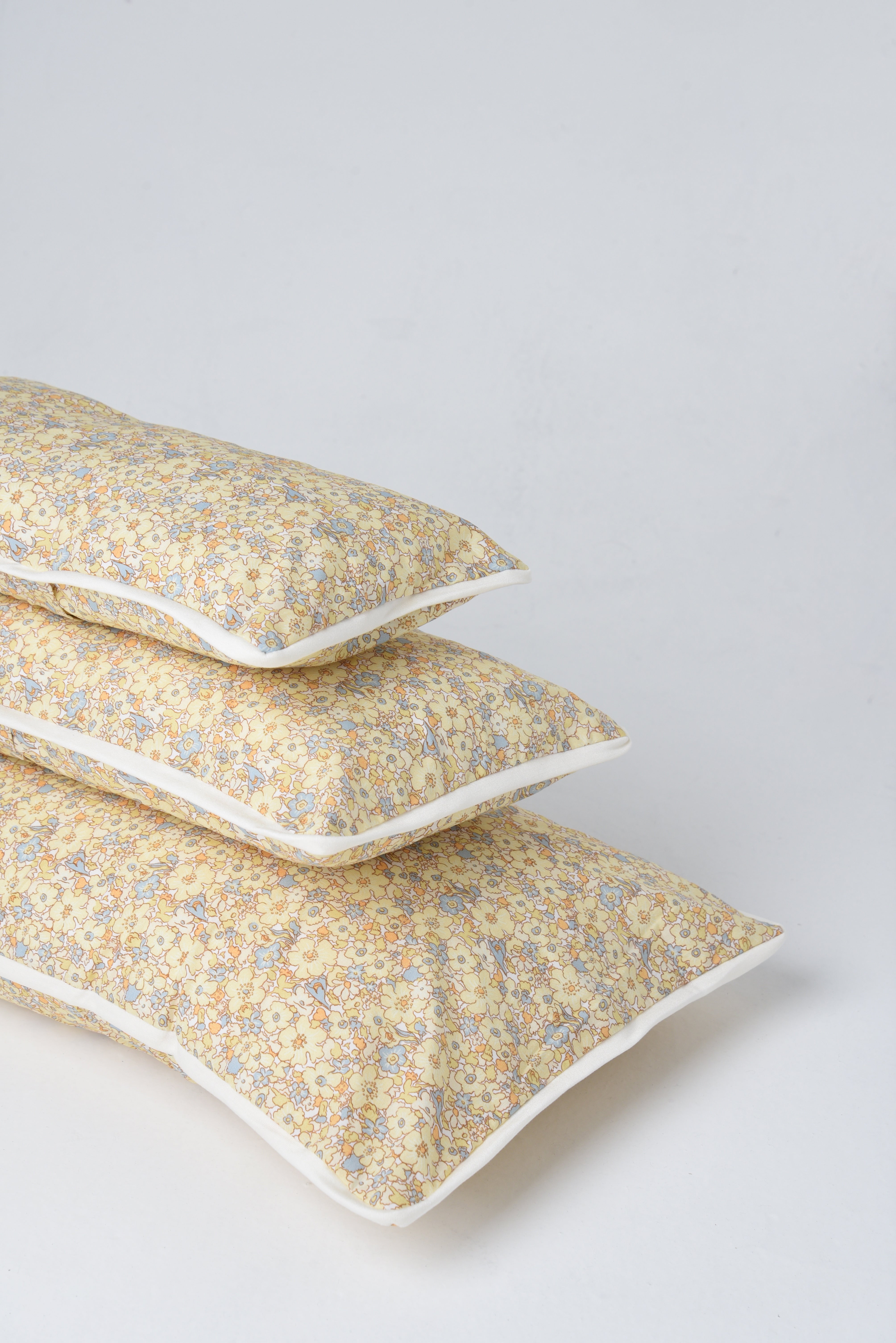 Grand Cuddle Pillow in Marigold