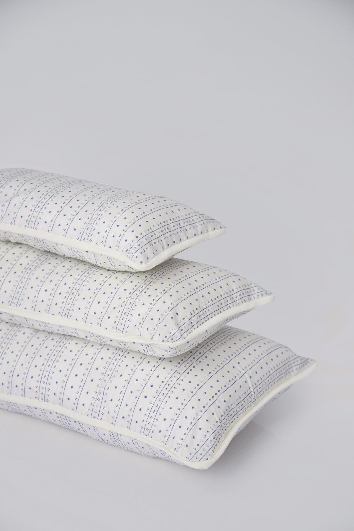 Grand Cuddle Pillow in Morning Dew