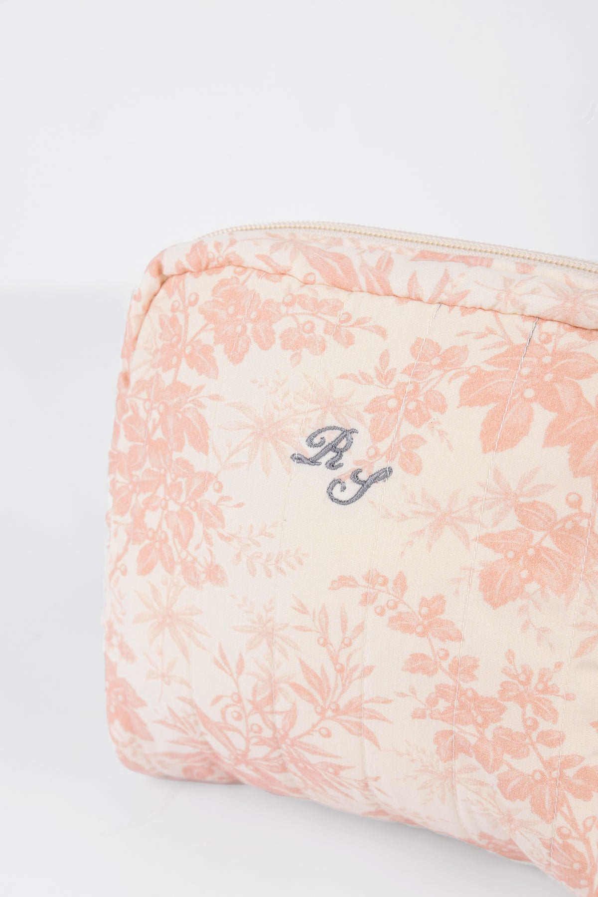 Essential Pouch in Huckleberry Navy