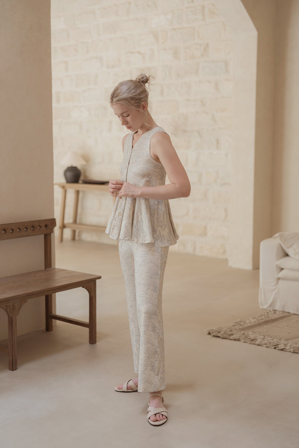 Woman's Lounge Pants in Everflow