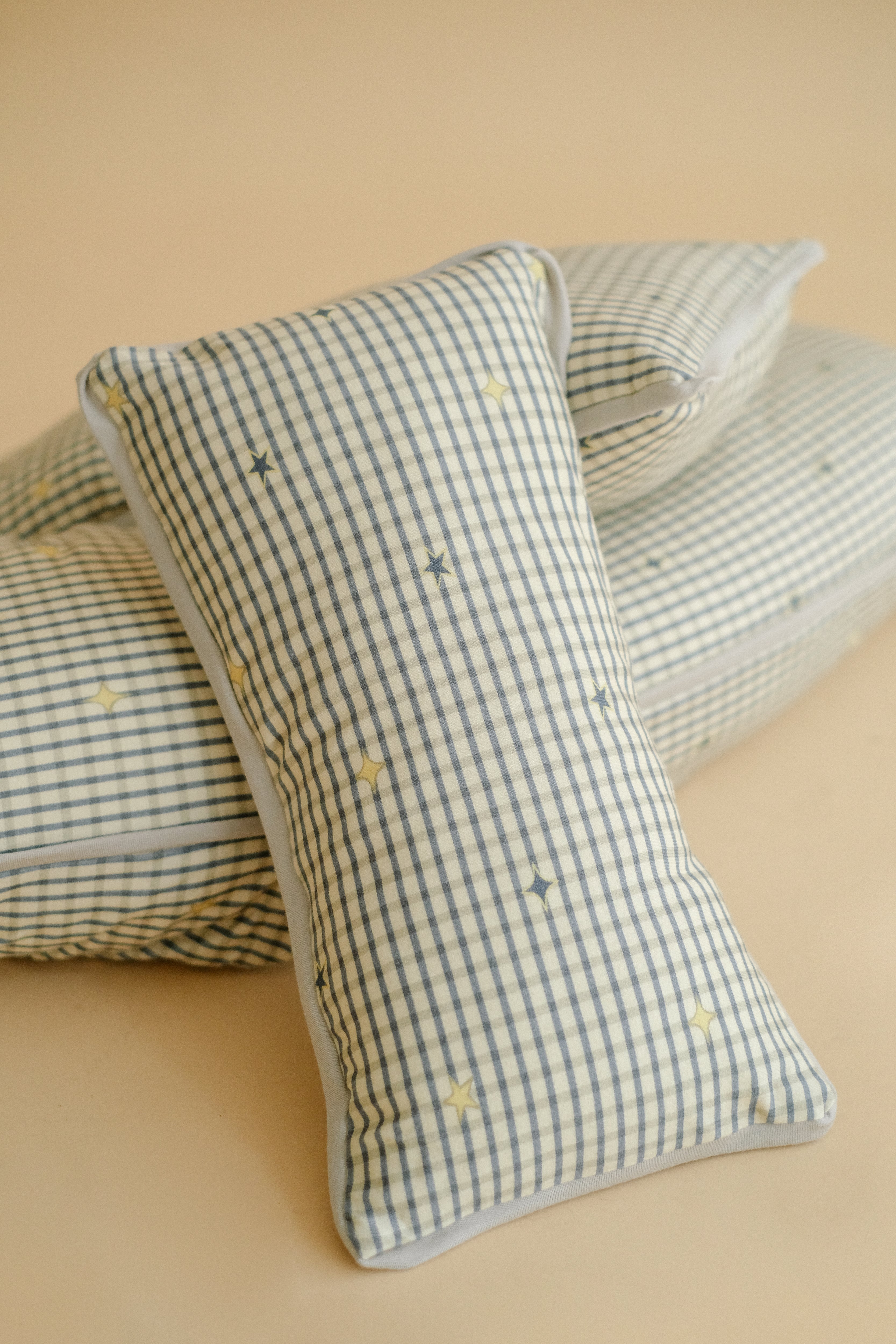 (CASE ONLY) Petite Cuddle Pillow in Mon Étoile