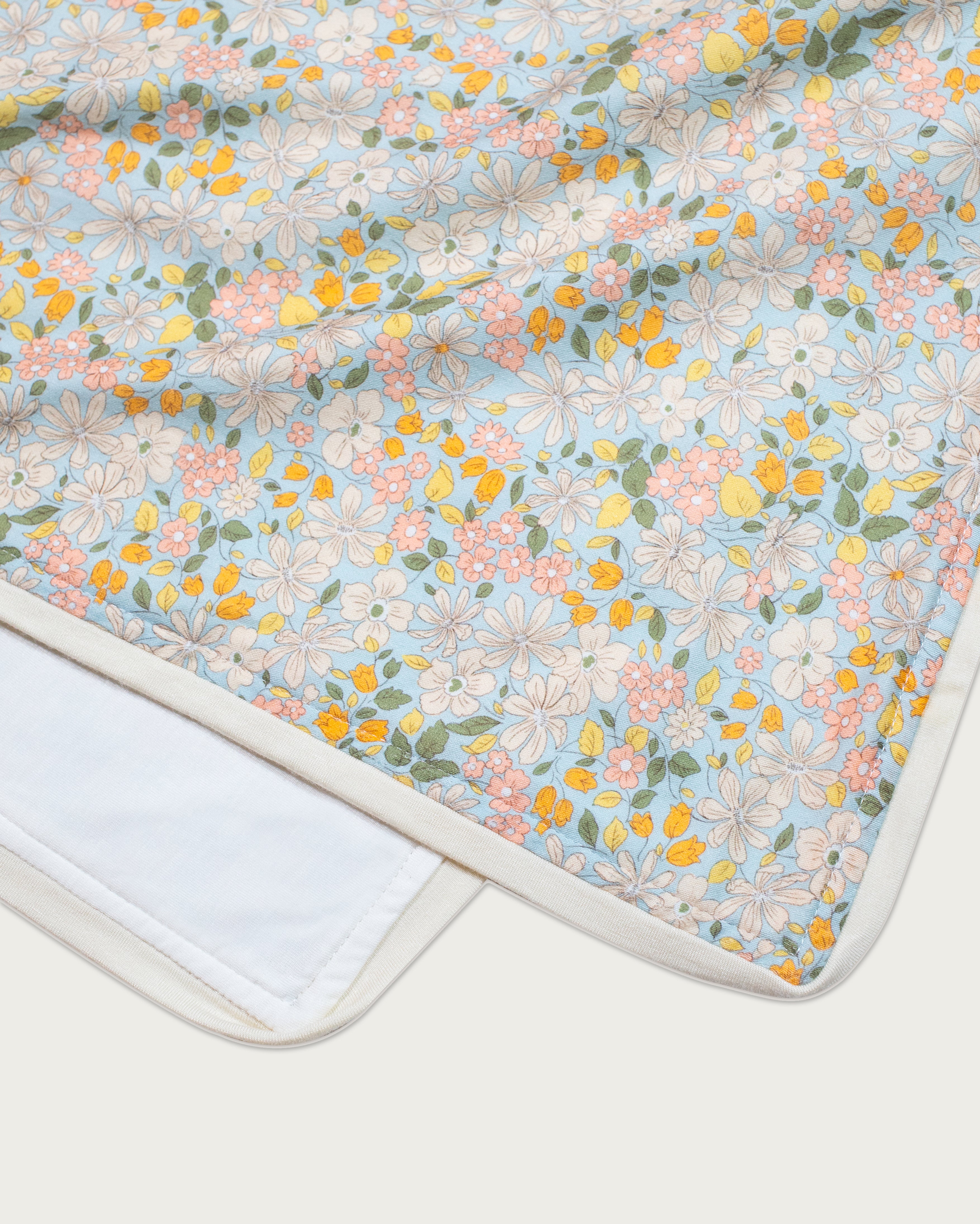 Throw Blanket in Blue Cosmos