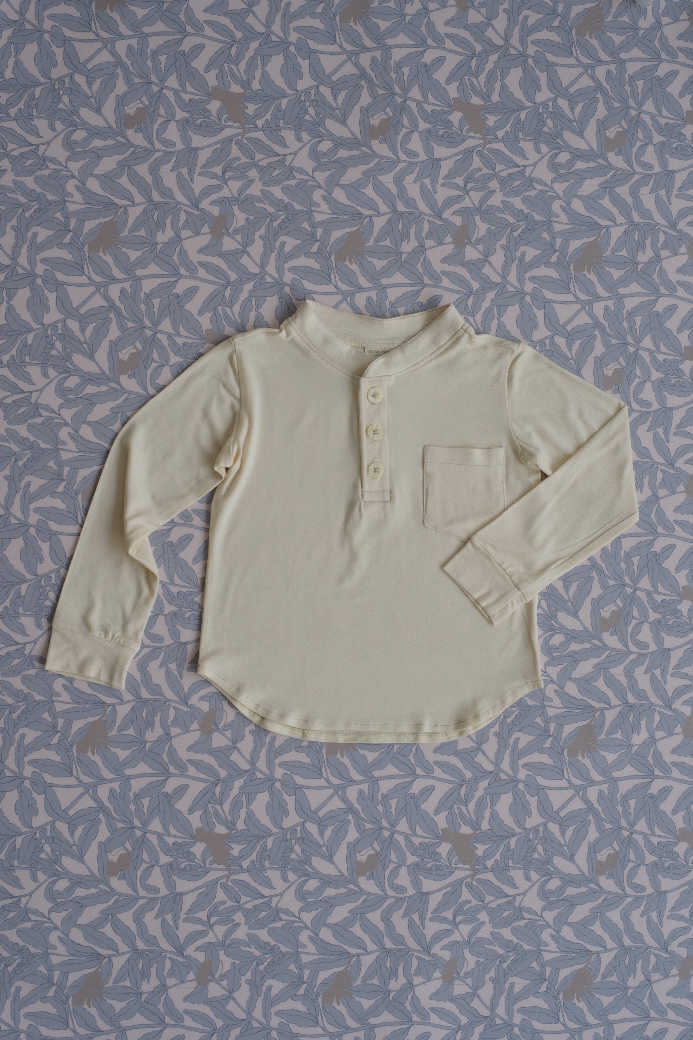 Boy's Finn Top in Oatmilk